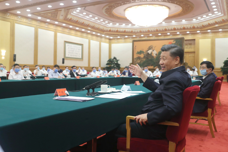 7月21日，中共中央總書記、國家主席、中央軍委主席習(xí)近平在京主持召開企業(yè)家座談會并發(fā)表重要講話。新華社記者 鞠鵬 攝